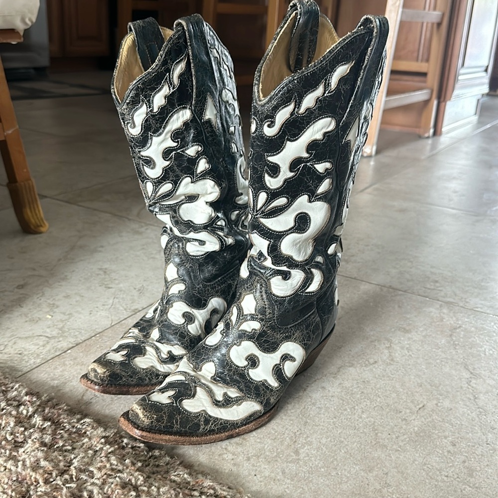 Corral Boots size 5 1/2